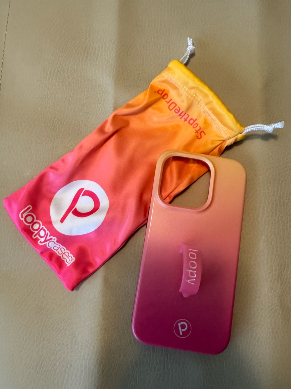 Loopy Case Gradient Pink Orange Phone Case with Matching Pouch - iPhone 15 Pro!